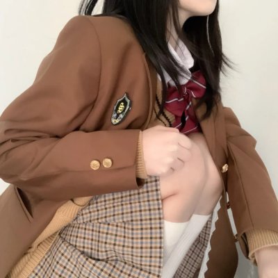 潜伏娇娃